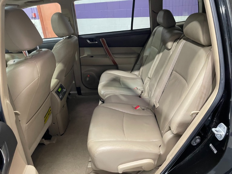 Used-2008-Toyota-Highlander-Limited-FWD