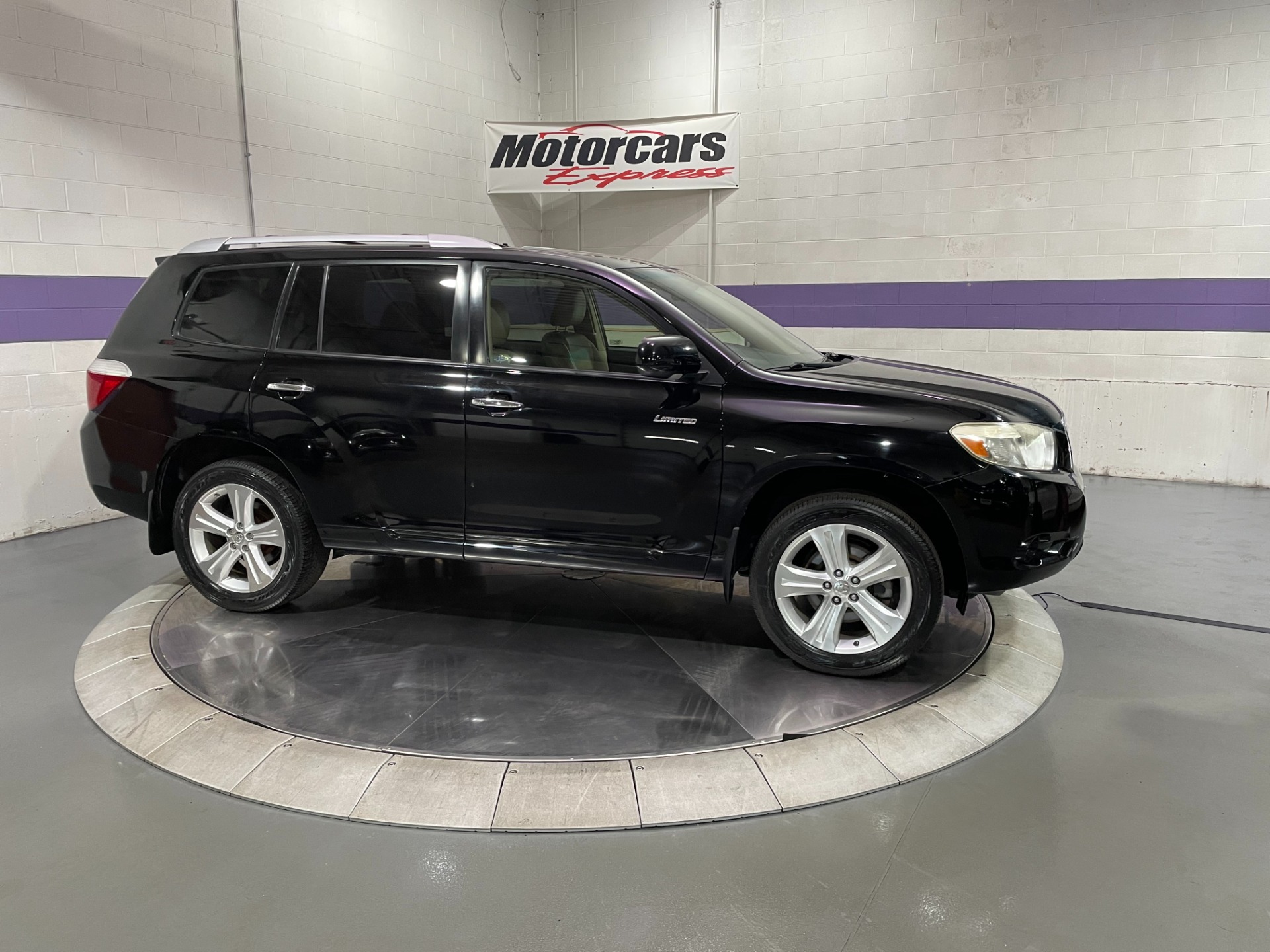 Used-2008-Toyota-Highlander-Limited-FWD