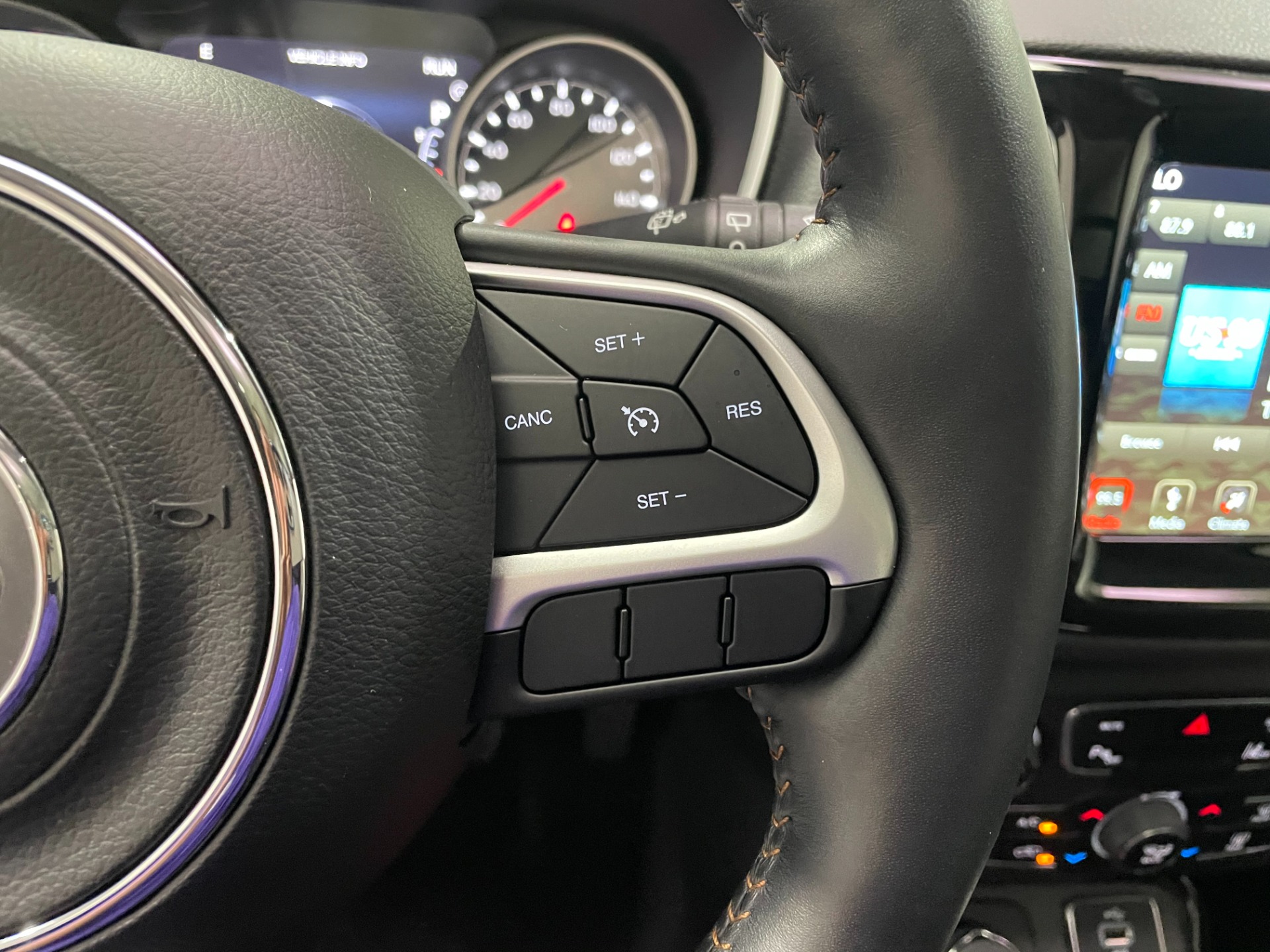Used-2018-Jeep-Compass-Limited-4X4