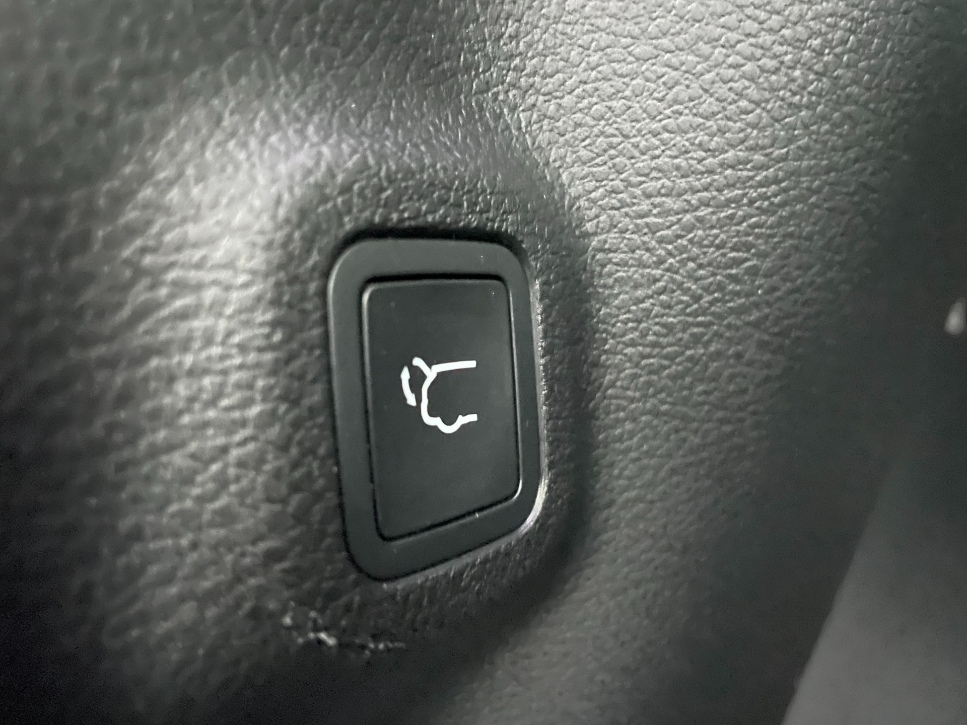 Used-2018-Jeep-Compass-Limited-4X4