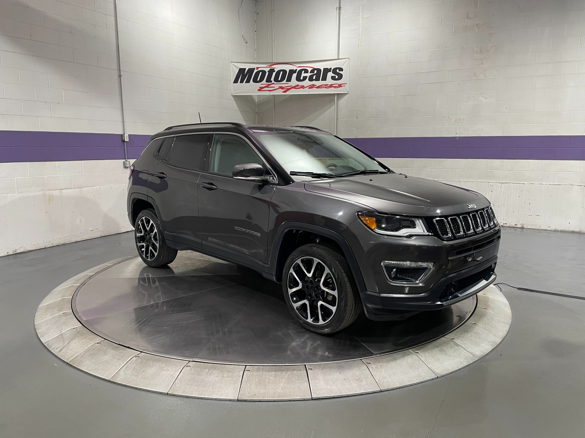 Used-2018-Jeep-Compass-Limited-4X4