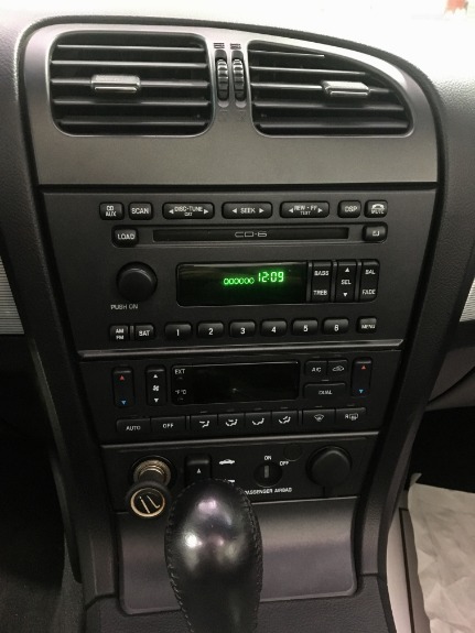 Used-2004-Ford-Thunderbird-Deluxe-2dr-Convertible