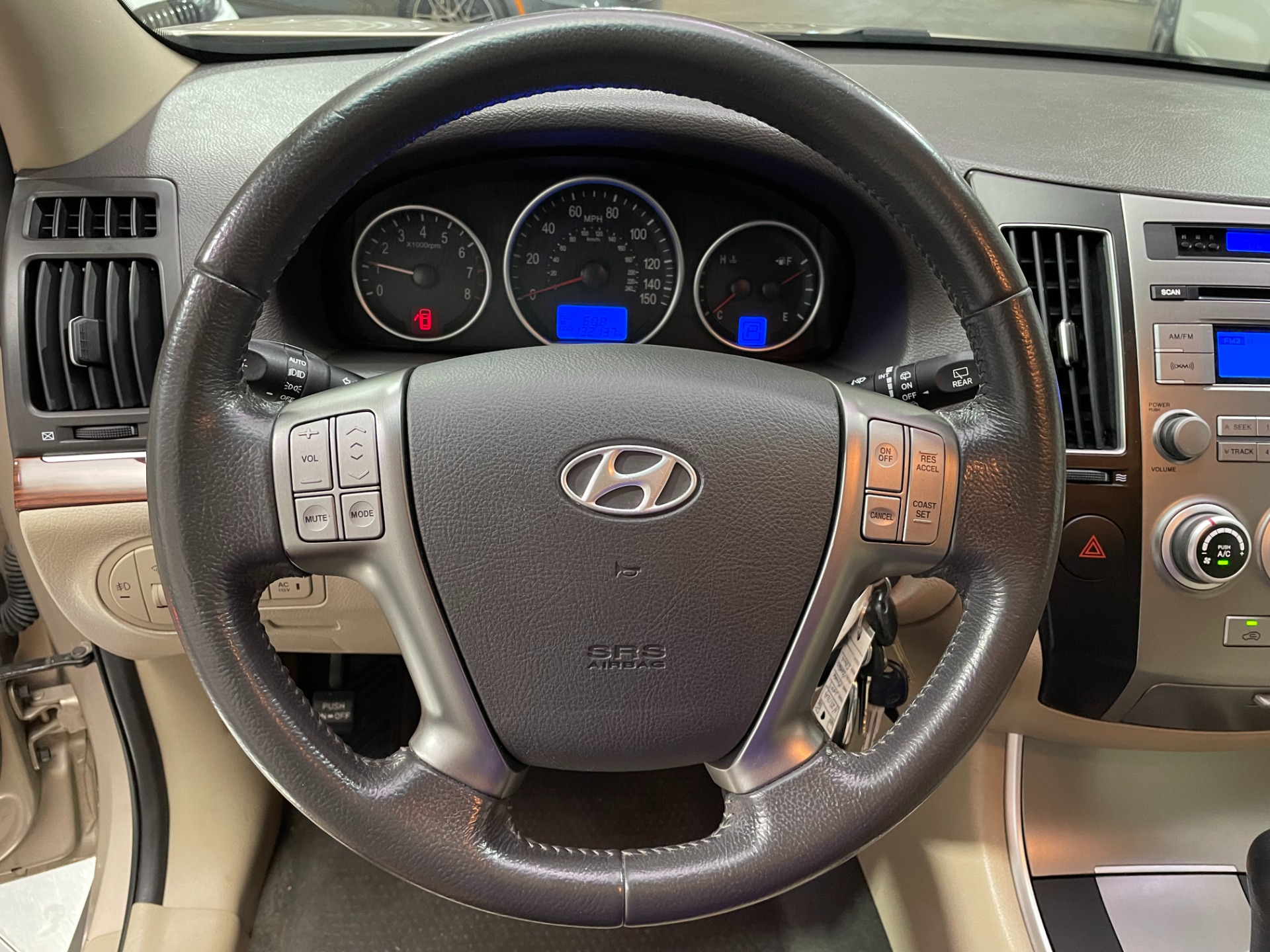 Used-2009-Hyundai-Veracruz-GLS-FWD