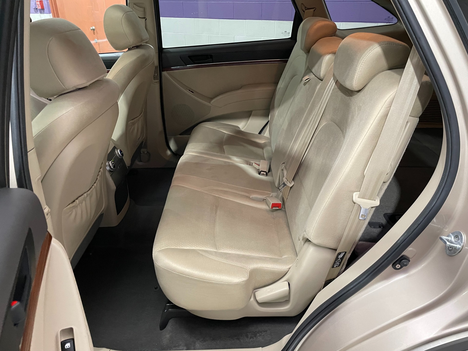 Used-2009-Hyundai-Veracruz-GLS-FWD