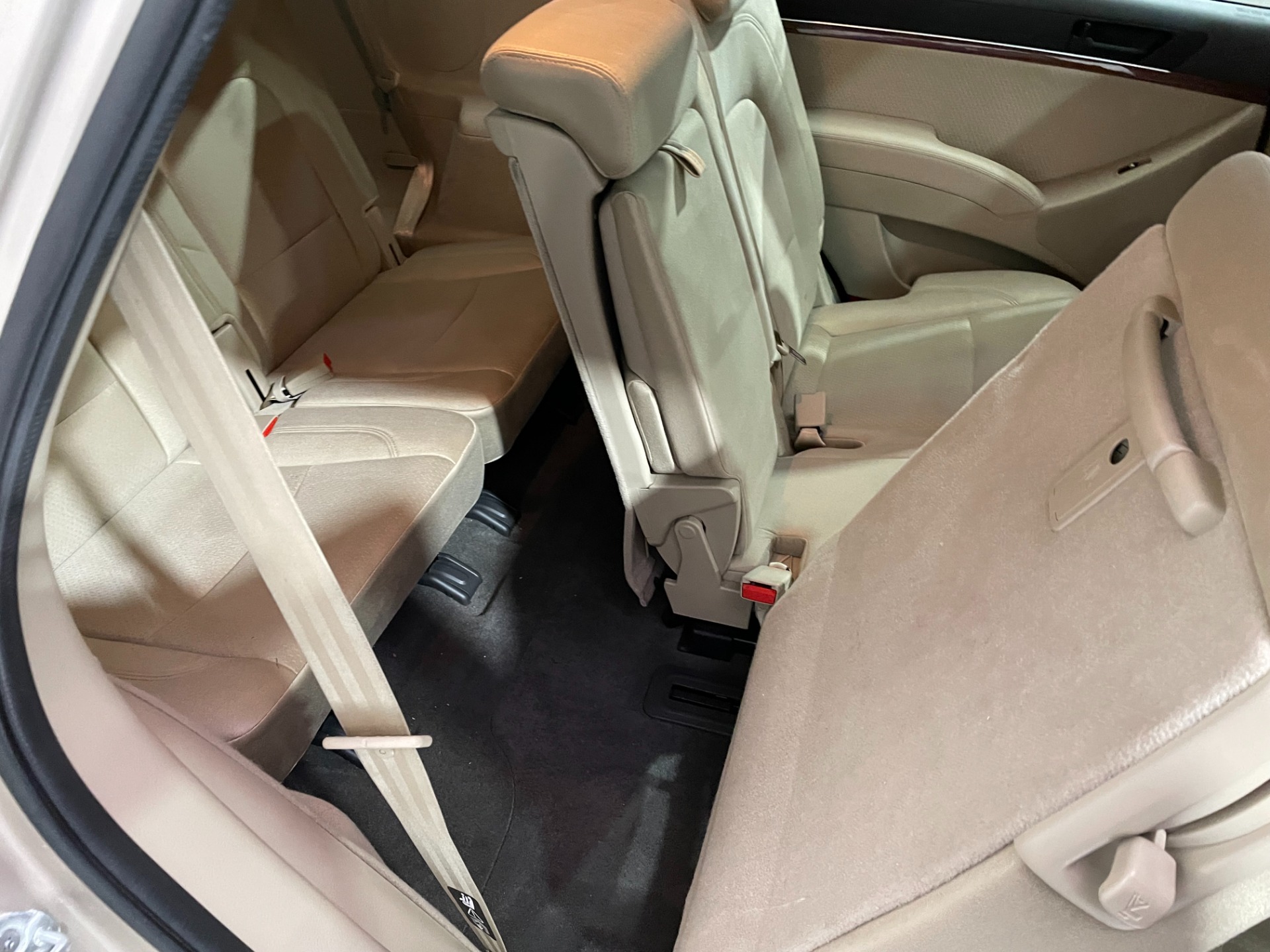 Used-2009-Hyundai-Veracruz-GLS-FWD