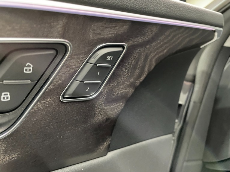 Used-2019-Audi-Q8-30T-quattro-Premium-Plus-S-Line