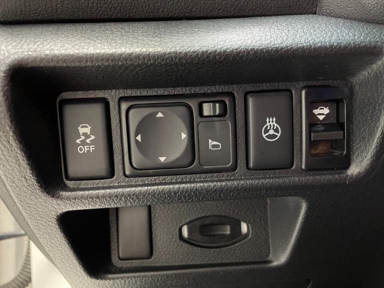 Used-2011-Nissan-Maxima-35-SV