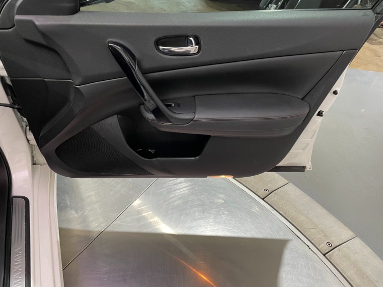 Used-2011-Nissan-Maxima-35-SV