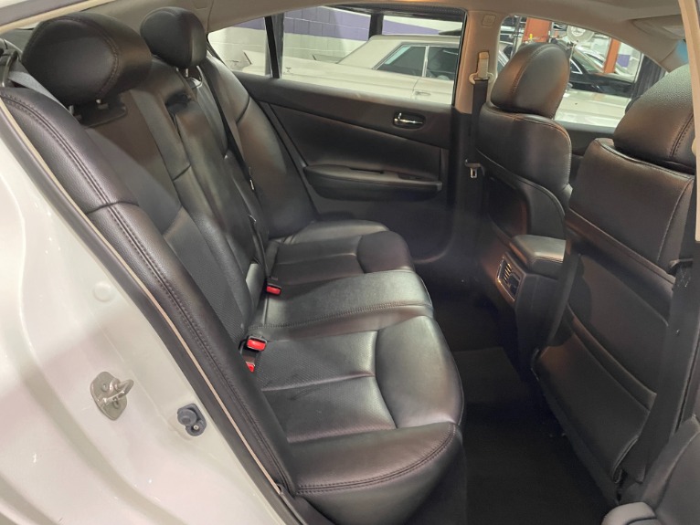 Used-2011-Nissan-Maxima-35-SV
