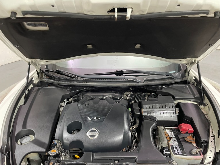 Used-2011-Nissan-Maxima-35-SV