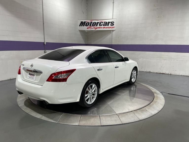 Used-2011-Nissan-Maxima-35-SV