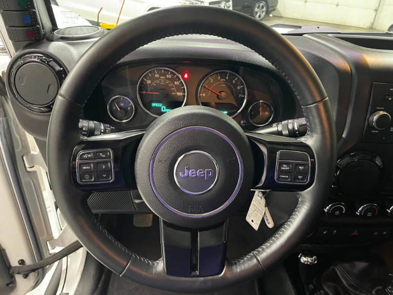 Used-2015-Jeep-Wrangler-Unlimited-Altitude-4x4-Manual