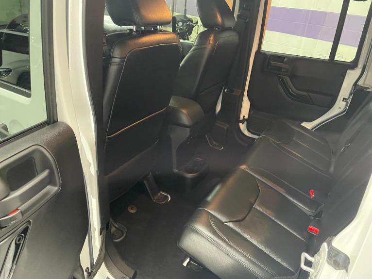 Used-2015-Jeep-Wrangler-Unlimited-Altitude-4x4-Manual