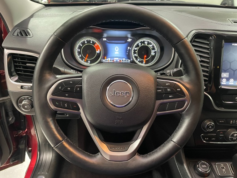 Used-2019-Jeep-Cherokee-Limited-4X4-V6