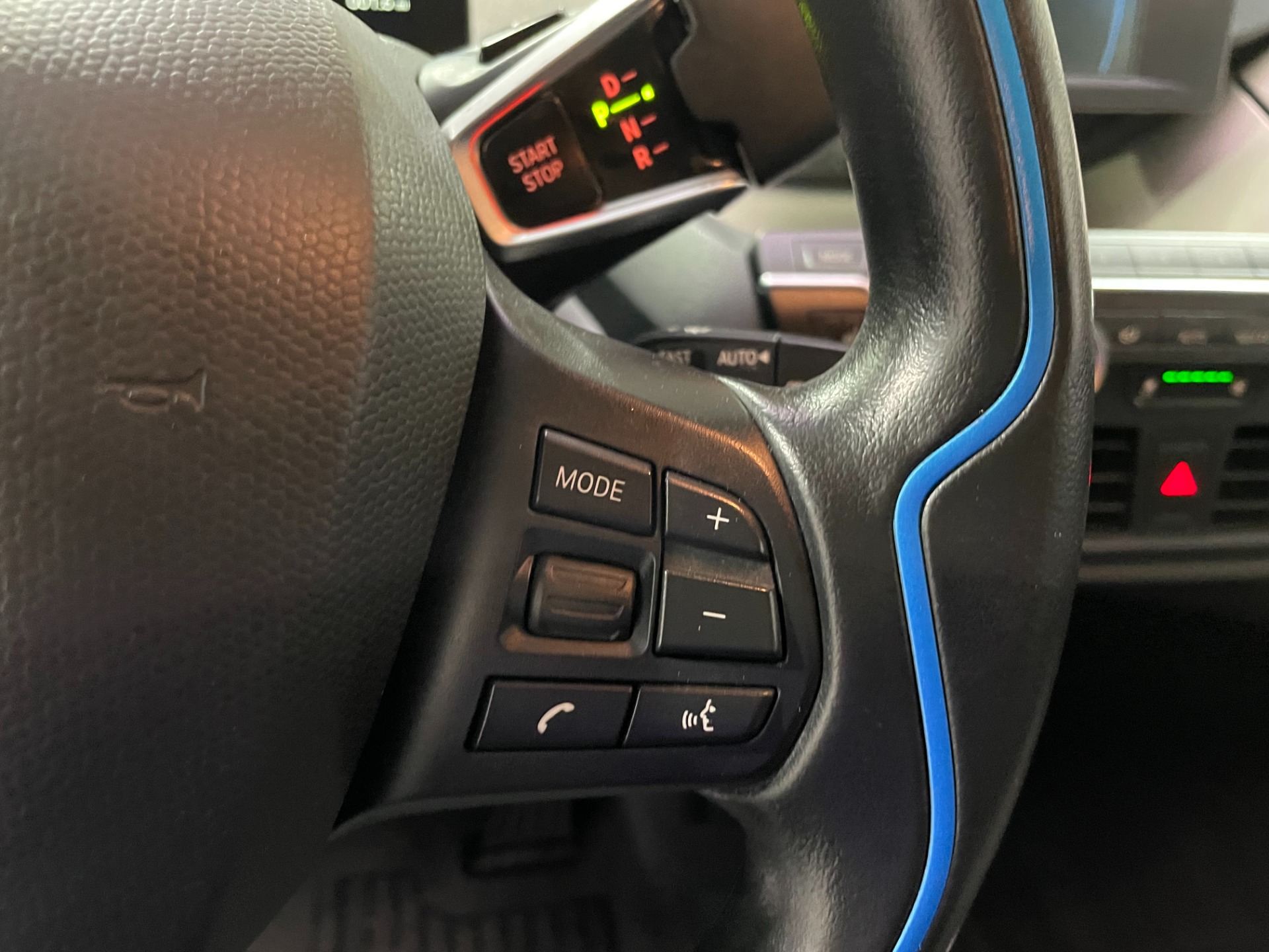 Used-2018-BMW-i3-EXT-Deka-World-RWD