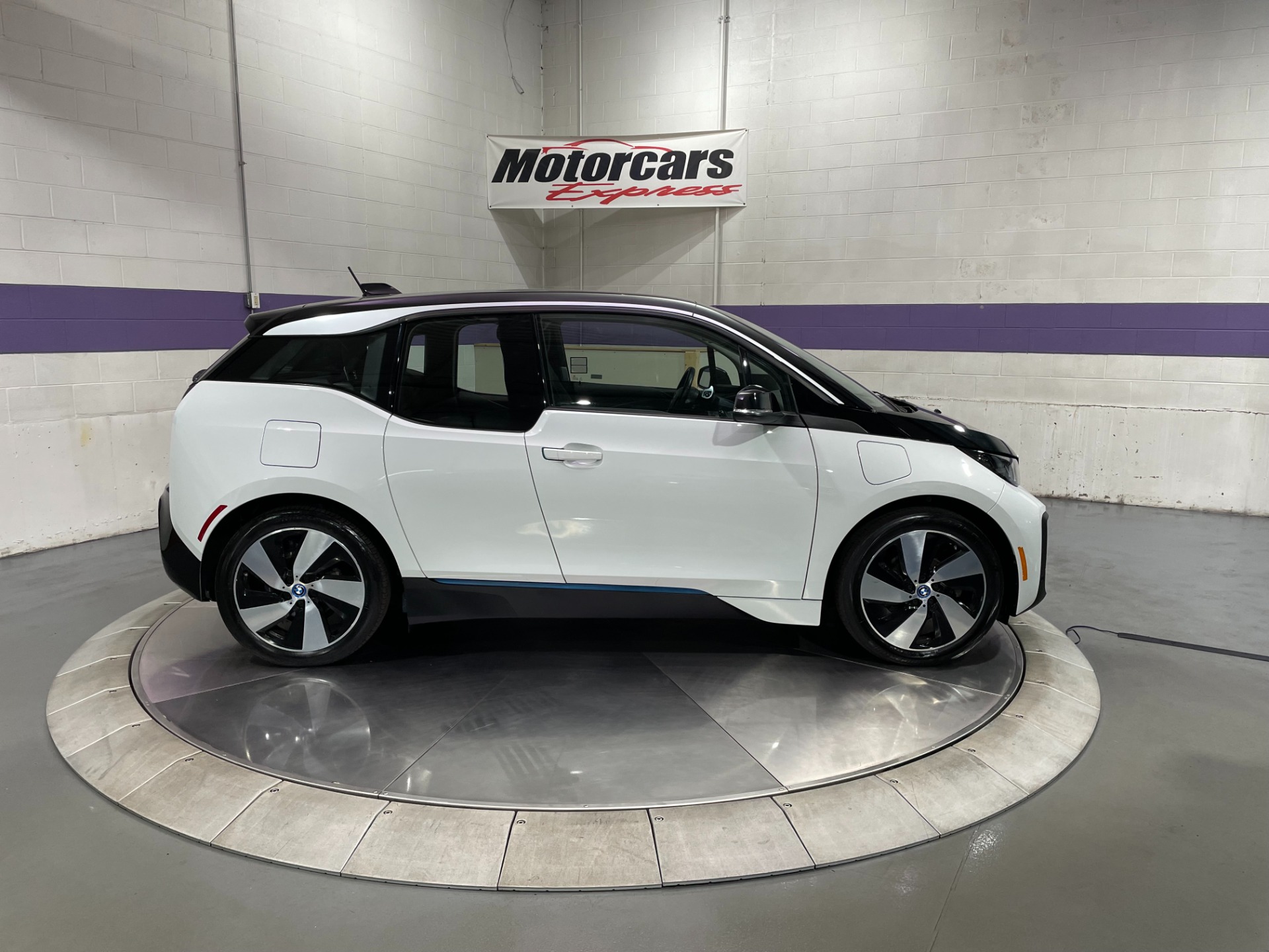 Used-2018-BMW-i3-EXT-Deka-World-RWD