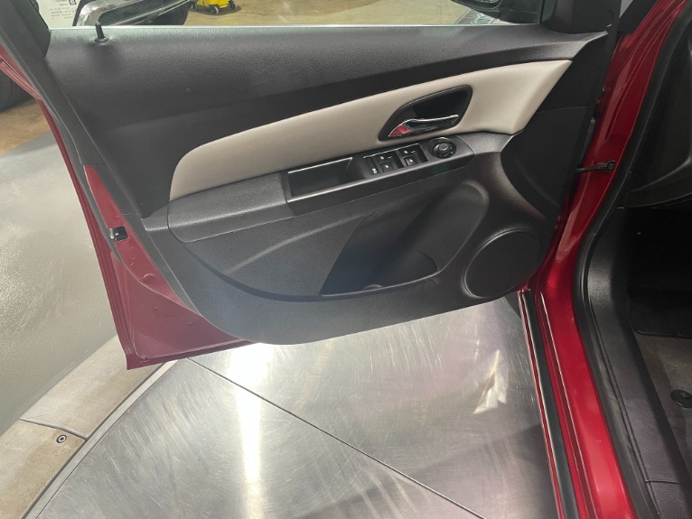 Used-2013-Chevrolet-Cruze-1LT-Auto-FWD
