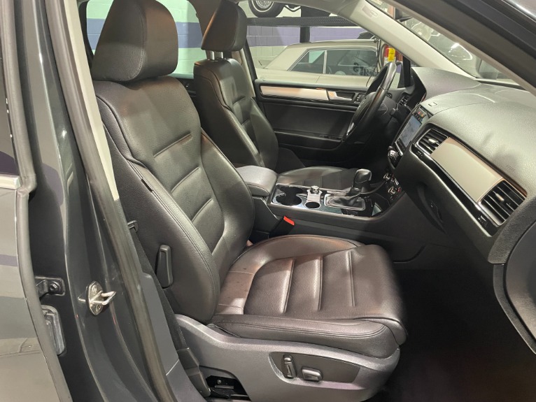 Used-2014-Volkswagen-Touareg-TDI-Sport-AWD