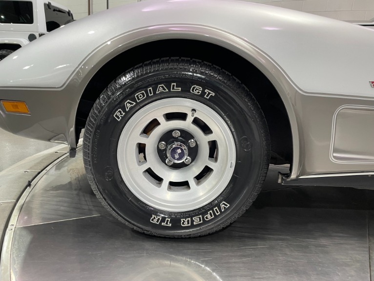 Used-1978-Chevrolet-Corvette-Silver-Anniversary