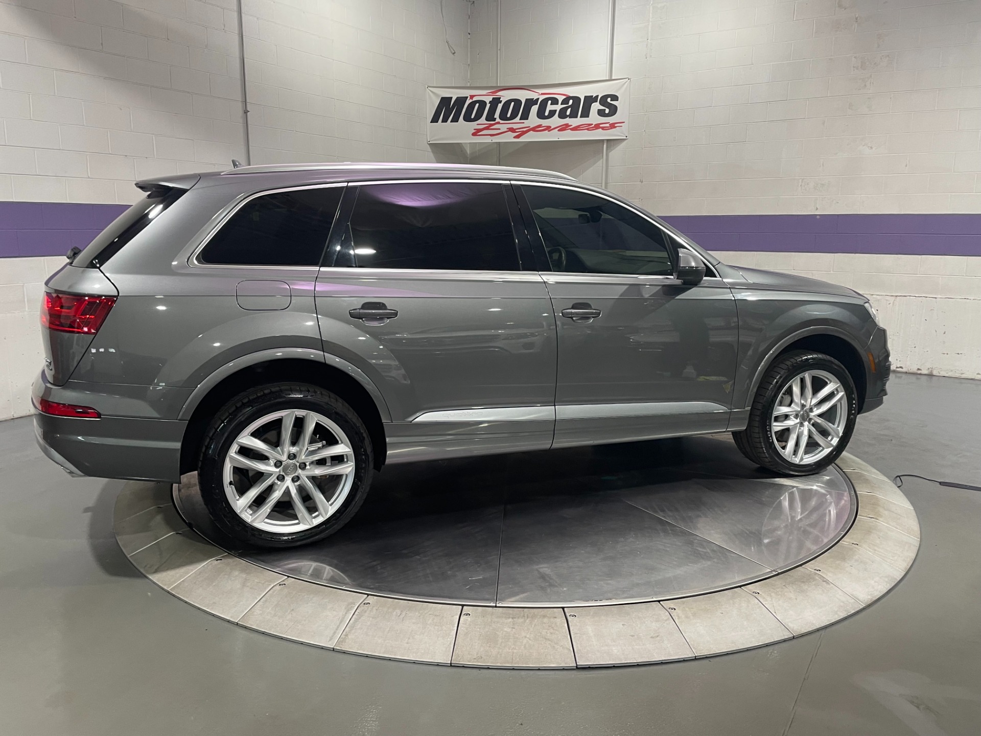 Used-2017-Audi-Q7-30T-quattro-Prestige