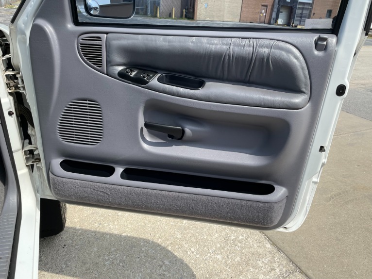 Used-1997-Dodge-Ram-Pickup-3500-Laramie-SLT-4WD
