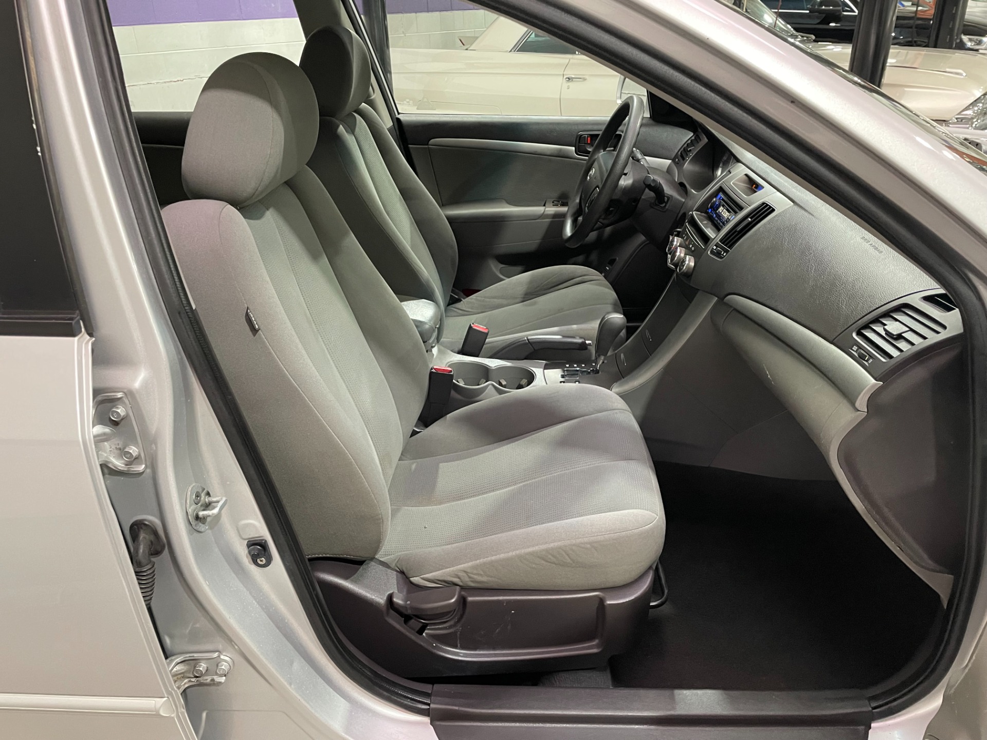Used-2009-Hyundai-Sonata-GLS-FWD