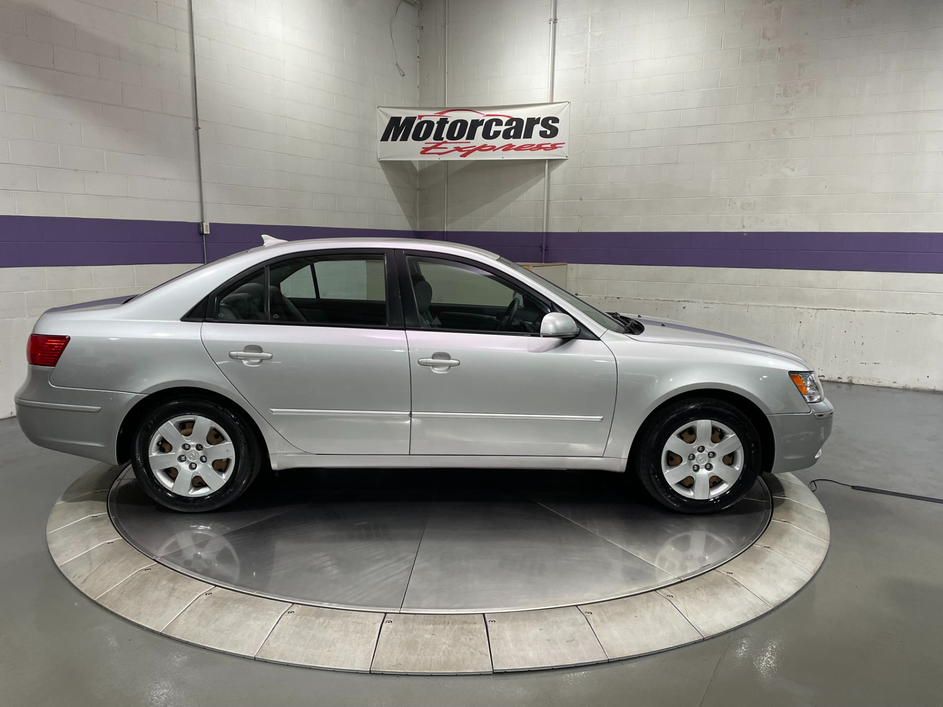 Used-2009-Hyundai-Sonata-GLS-FWD
