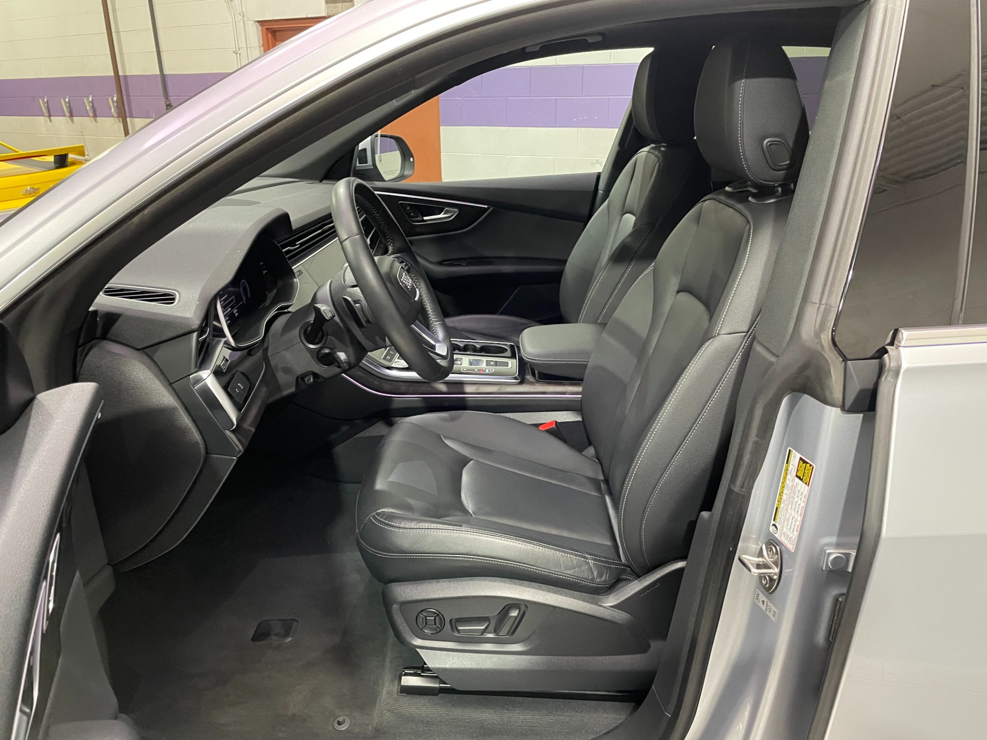 Used-2019-Audi-Q8-30T-quattro-Premium-Plus