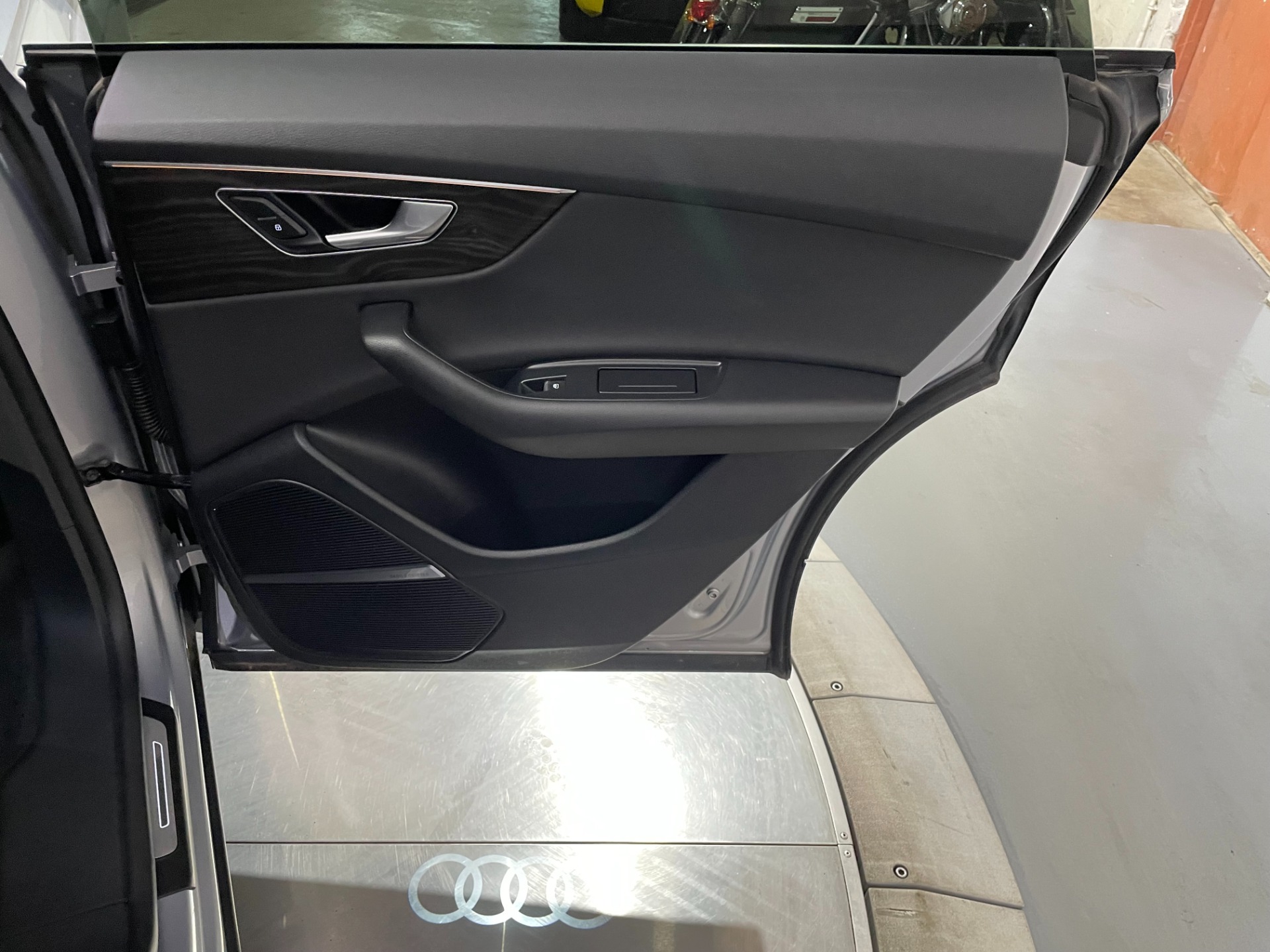Used-2019-Audi-Q8-30T-quattro-Premium-Plus