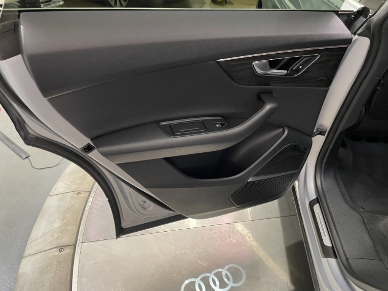 Used-2019-Audi-Q8-30T-quattro-Premium-Plus