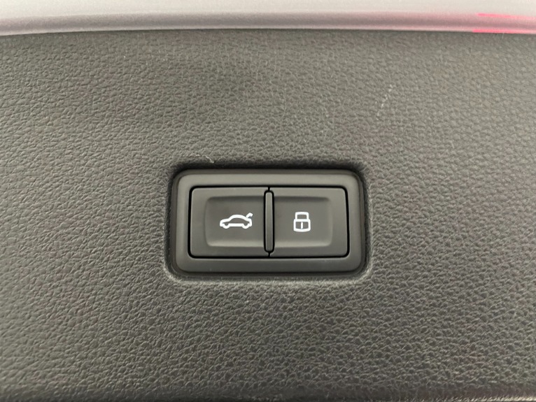 Used-2019-Audi-Q8-30T-quattro-Premium-Plus