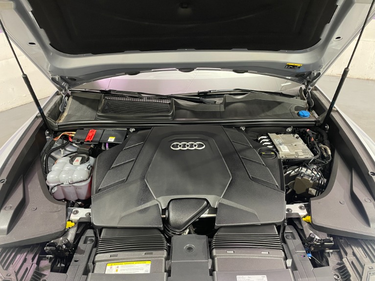Used-2019-Audi-Q8-30T-quattro-Premium-Plus