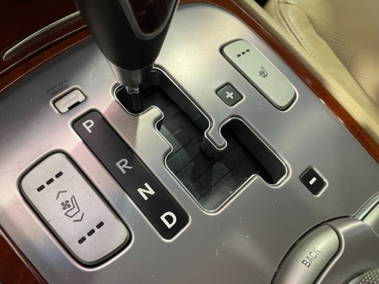 Used-2012-Hyundai-Genesis-46L-V8-RWD
