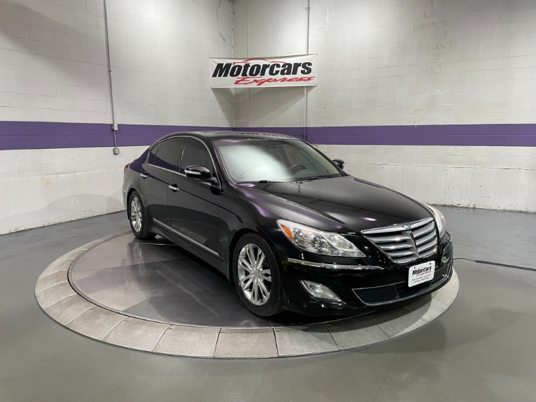 Used-2012-Hyundai-Genesis-46L-V8-RWD