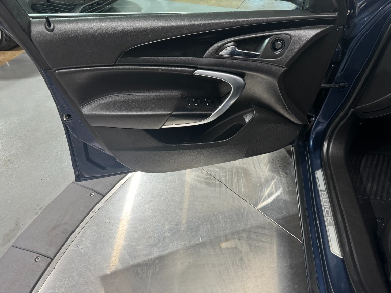 Used-2011-Buick-Regal-CXL-FWD