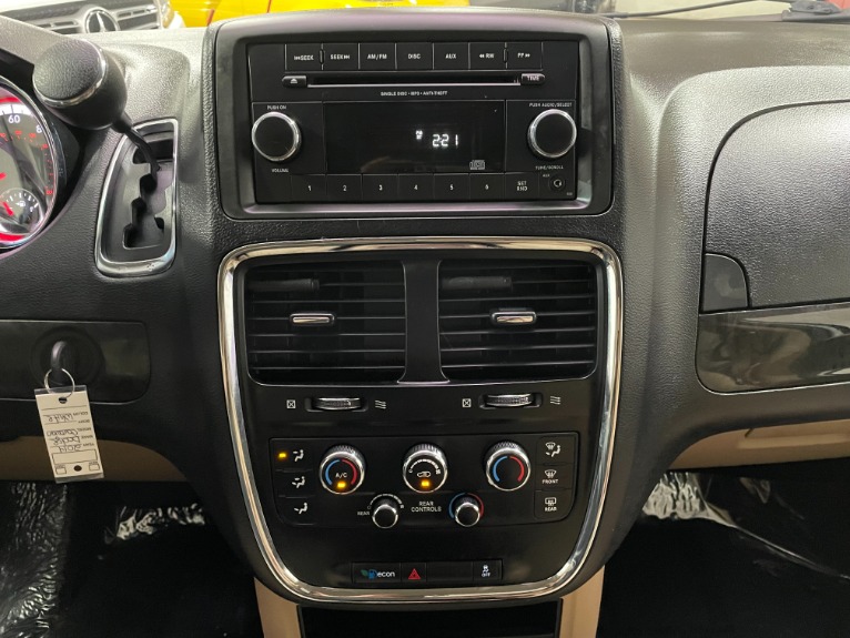 Used-2014-Dodge-Grand-Caravan-SE-FWD