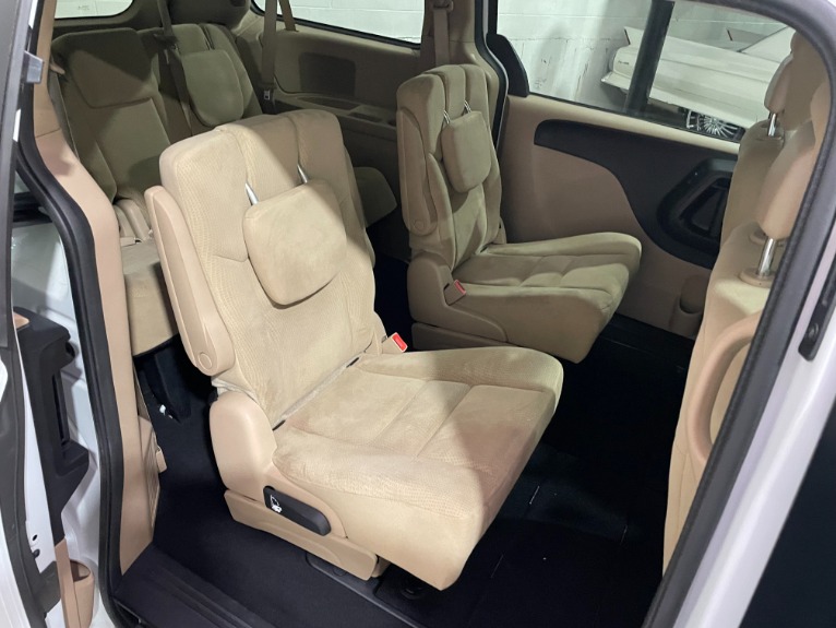 Used-2014-Dodge-Grand-Caravan-SE-FWD