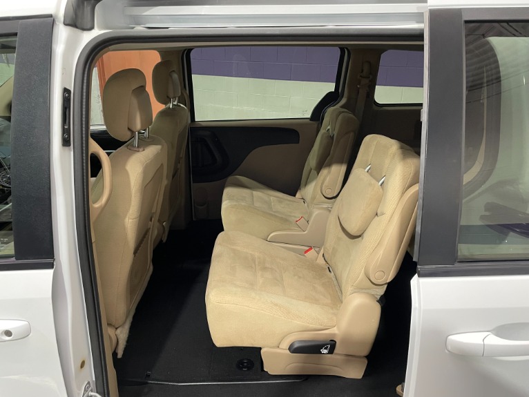 Used-2014-Dodge-Grand-Caravan-SE-FWD