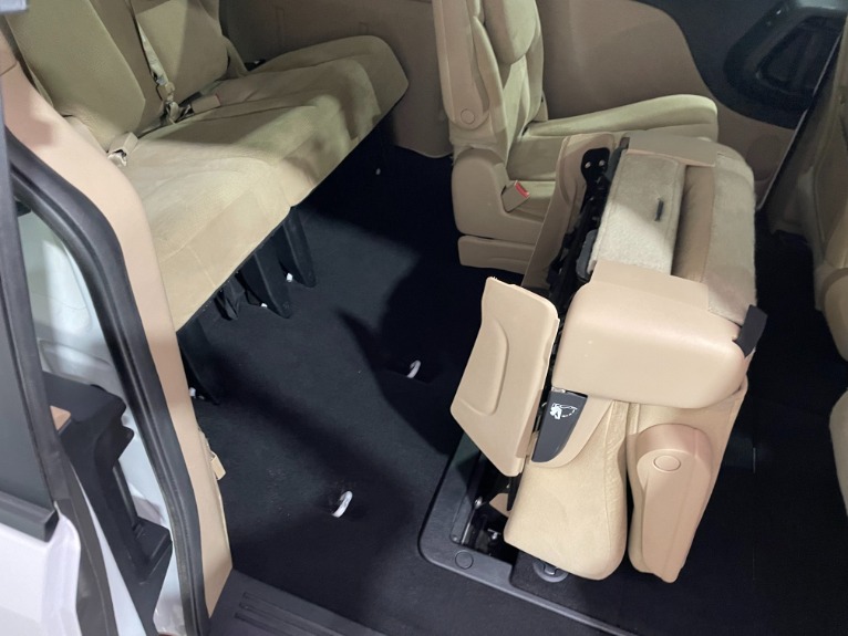 Used-2014-Dodge-Grand-Caravan-SE-FWD