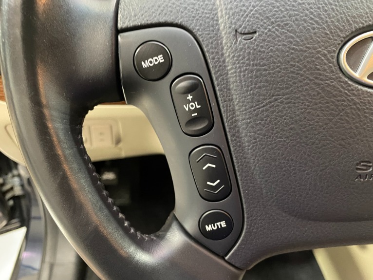 Used-2008-Hyundai-Santa-Fe-Limited-AWD