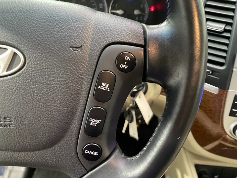 Used-2008-Hyundai-Santa-Fe-Limited-AWD