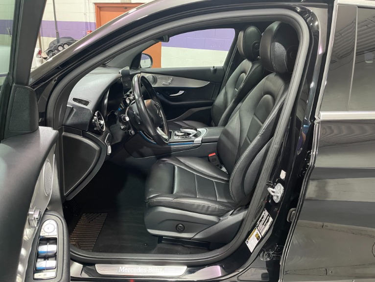 Used-2019-Mercedes-Benz-GLC-coupe-GLC-300-4MATIC