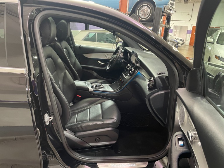 Used-2019-Mercedes-Benz-GLC-coupe-GLC-300-4MATIC