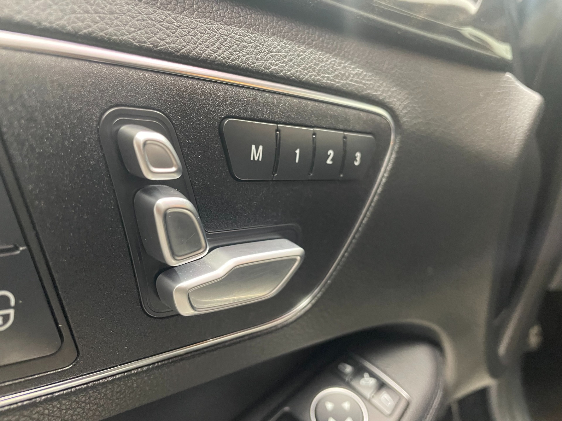 Used-2016-Mercedes-Benz-E-Class-E-350-4MATIC