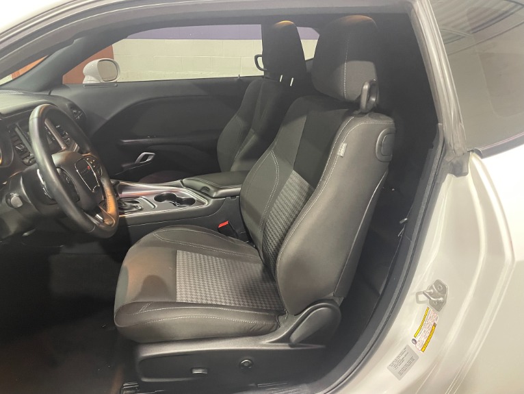 Used-2015-Dodge-Challenger-SXT-RWD