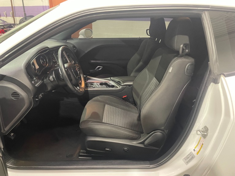 Used-2015-Dodge-Challenger-SXT-RWD