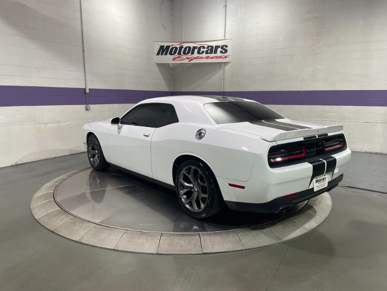 Used-2015-Dodge-Challenger-SXT-RWD