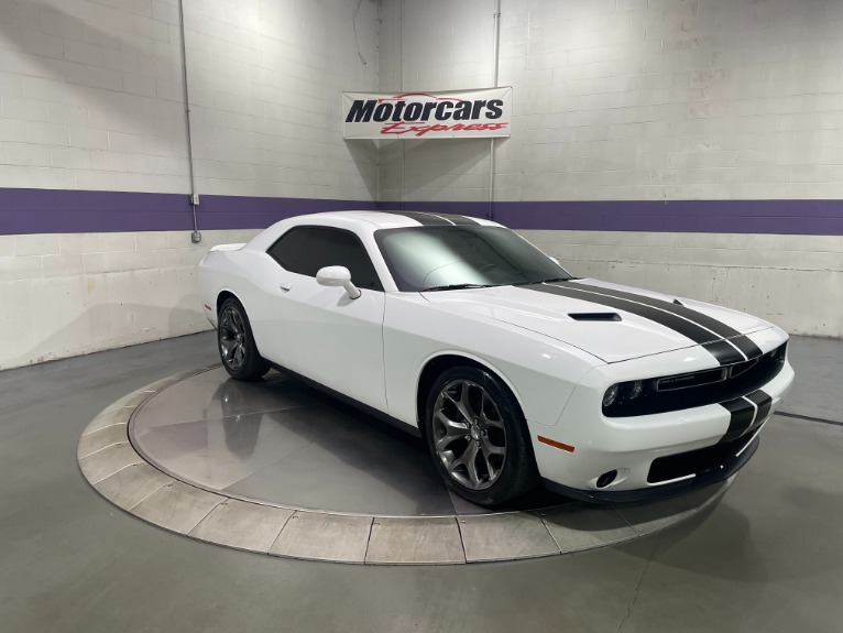 Used-2015-Dodge-Challenger-SXT-RWD