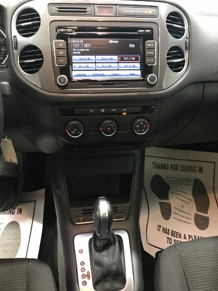 Used-2015-Volkswagen-Tiguan-S