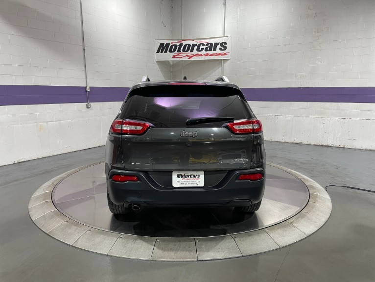 Used-2016-Jeep-Cherokee-Latitude-FWD